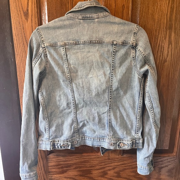Levi’s Women’s Original Trucker Jacket Light Wash Small - Picture 3 of 3